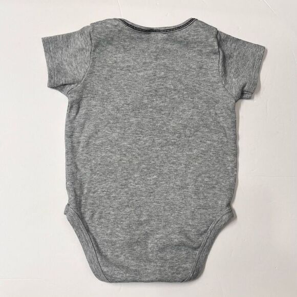 NFL Team Apparel Las Vegas Raiders Bodysuits   Sz 6-12 Months   EUC - Picture 5 of 7